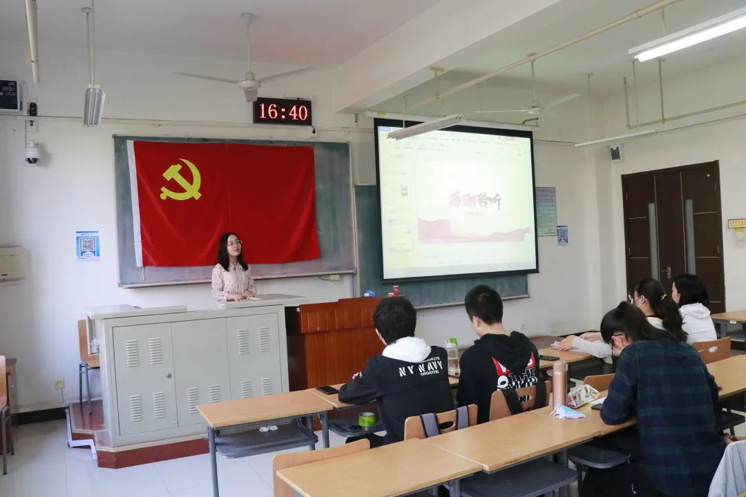 14d59e0f65e349358fed3e9e459bfc54.jpg 电竞实时比赛数据